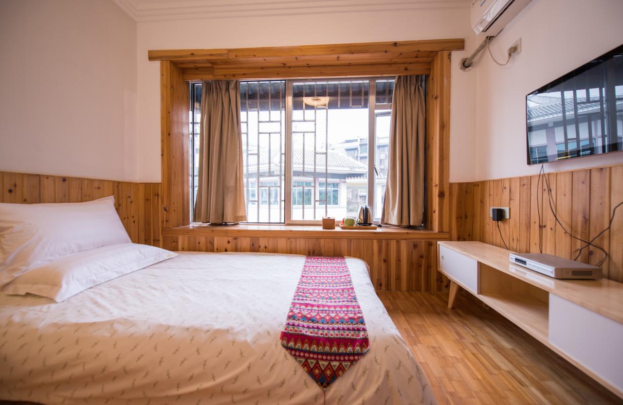 Ming Palace International Youth Hostel Гуейлин Екстериор снимка