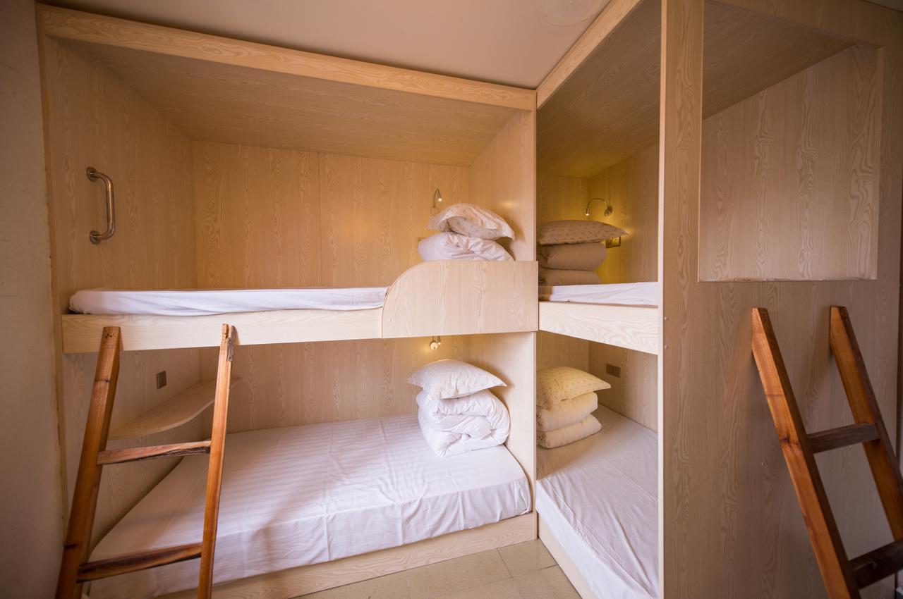 Ming Palace International Youth Hostel Гуейлин Екстериор снимка