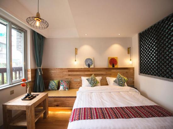 Ming Palace International Youth Hostel Гуейлин Екстериор снимка