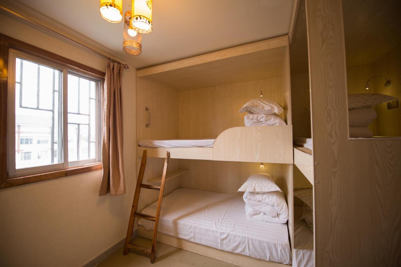 Ming Palace International Youth Hostel Гуейлин Екстериор снимка
