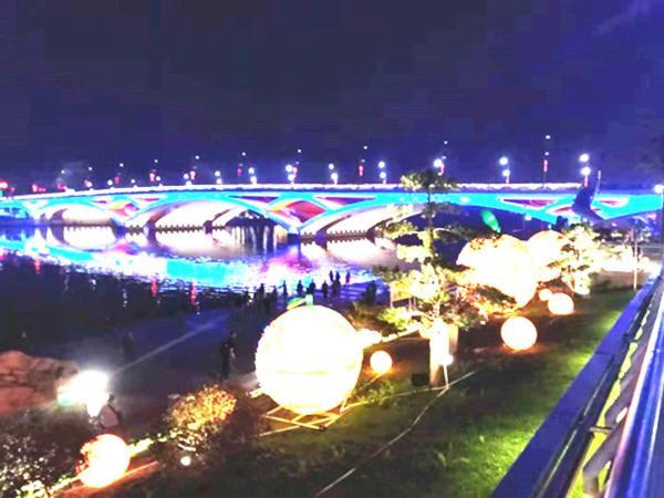 Ming Palace International Youth Hostel Гуейлин Екстериор снимка