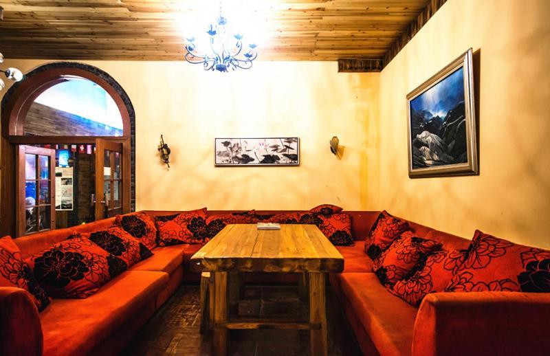Ming Palace International Youth Hostel Гуейлин Екстериор снимка