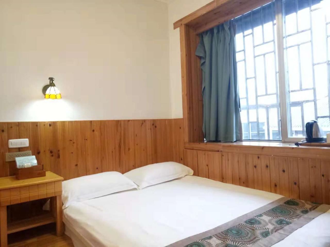 Ming Palace International Youth Hostel Гуейлин Екстериор снимка