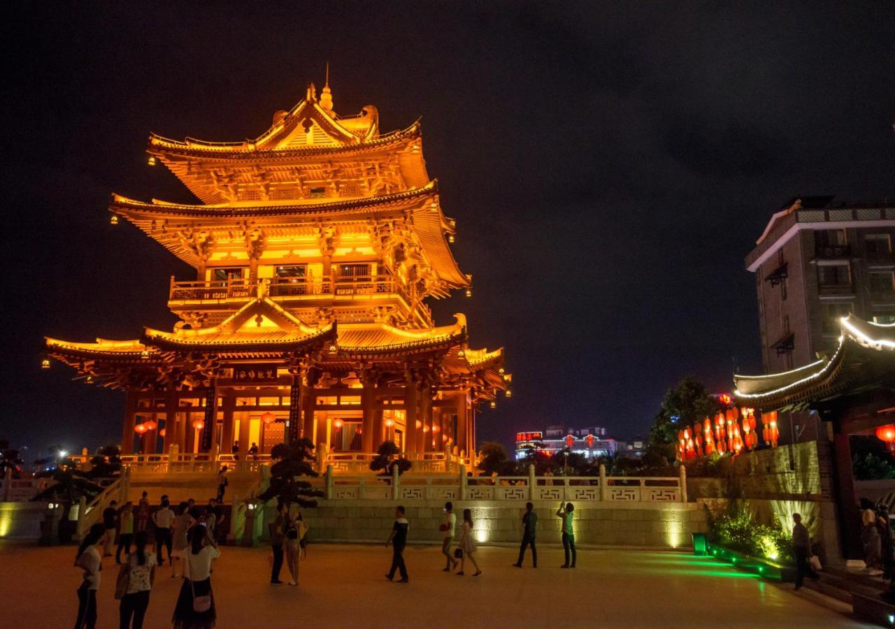 Ming Palace International Youth Hostel Гуейлин Стая снимка